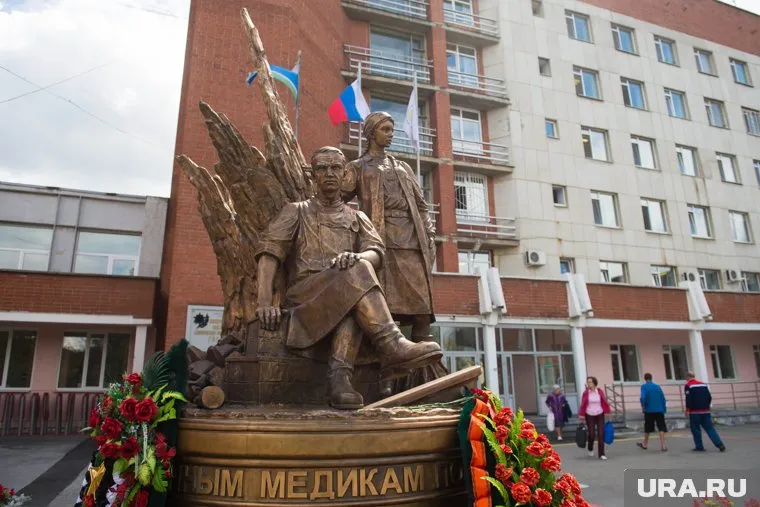 Военные медики Екатеринбурга спасают здоровье раненых бойцов