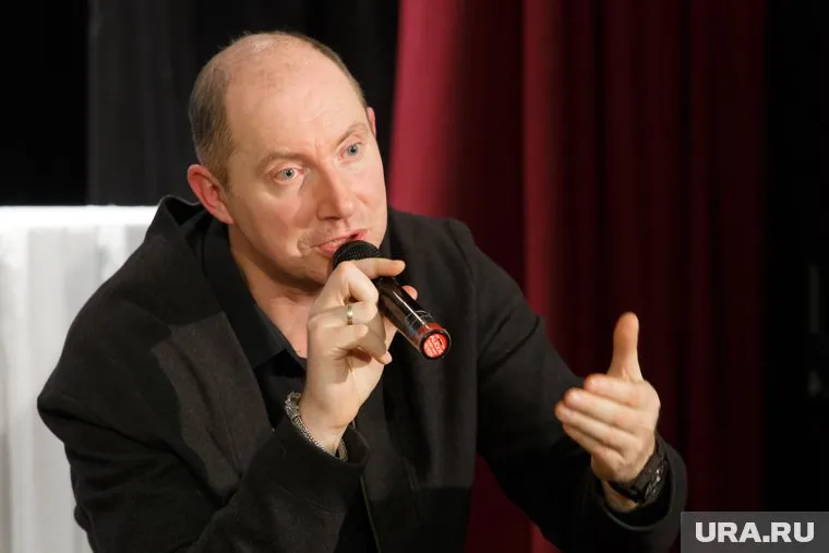 Учитывая свой опыт, Можаев рассказывает в инструкции, где поесть, отдохнуть и переночевать