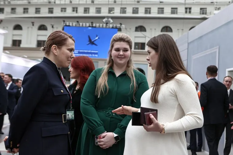 Сбор гостей на послание президента Федеральному Собранию. Москва