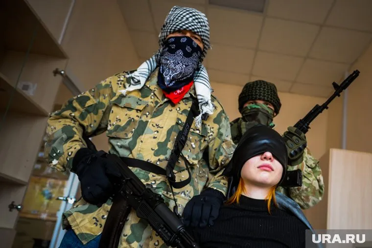 ХАМАС начало поиски заложников с гражданством России, заявил Муса Абу Марзук