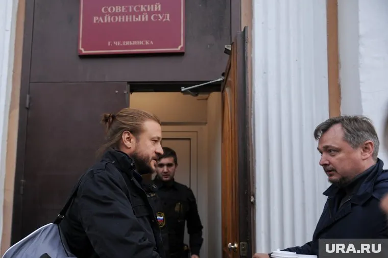 Год назад Николай Сандаков (слева) ожидал приговора Советского районного суда Челябинска