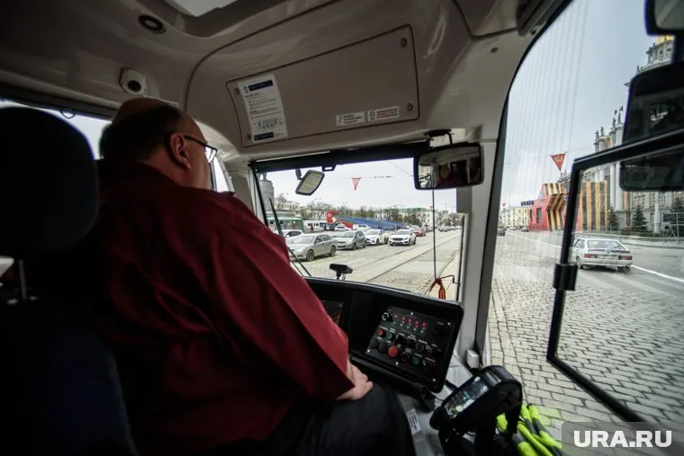 Зарплаты водителей поднимут в Екатеринбурге