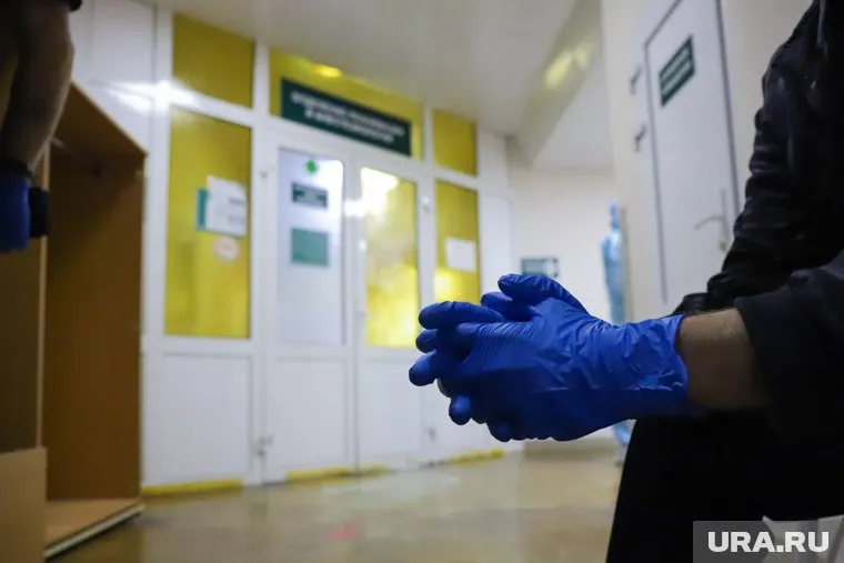 Число жертв землетрясения в Ганьсу увеличилось до 100