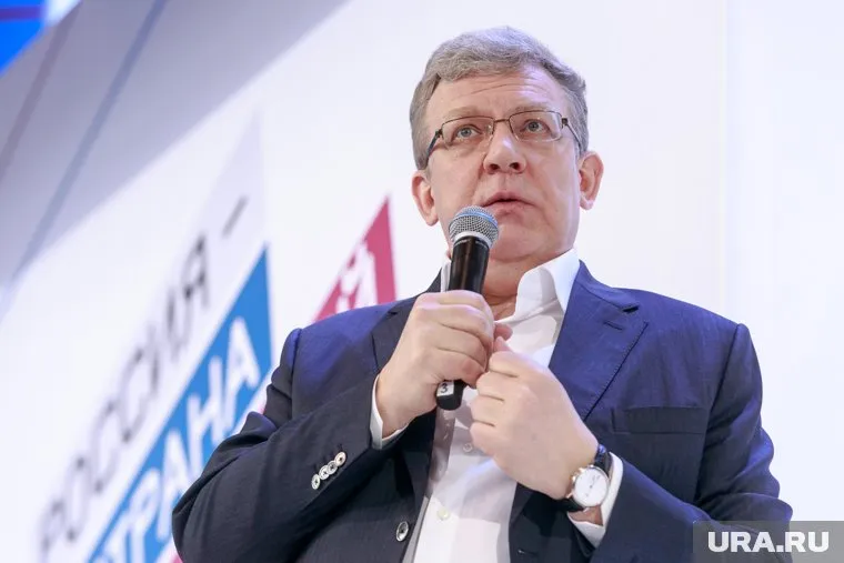 Отъезд в Израиль не повлияет на выступления в Госдуме, заявил Алексей Кудрин