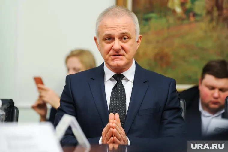 Анатолий Семенов заявил, что насильно принуждать к вакцинации никого не будут