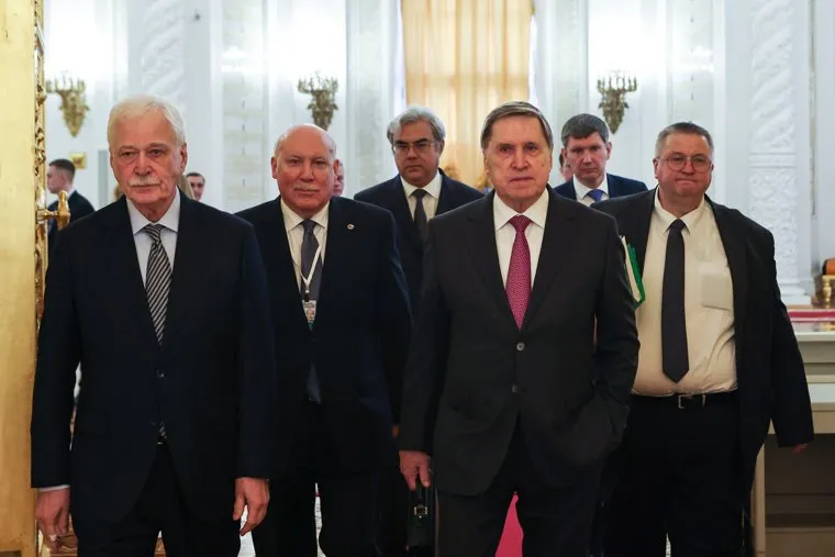 Владимир Путин и Александр Лукашенко на заседании высшего Госсовета союзного государства России и Белоруссии. Москва