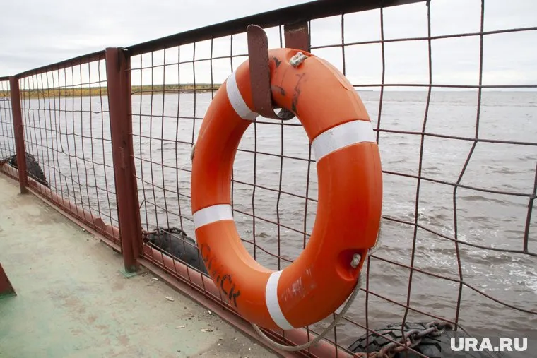 Паромы между Салехардом и Приобьем могут перестать ходить