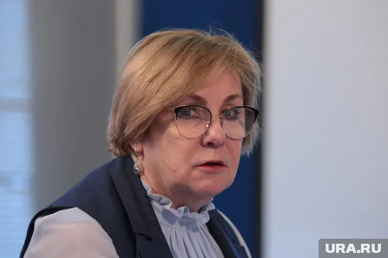 Раису Кассину обвиняют в провале работы со школьниками