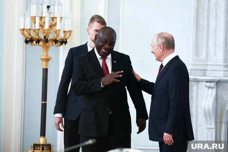 Президенты России и ЮАР обсудили самые острые общие вопросы по телефон