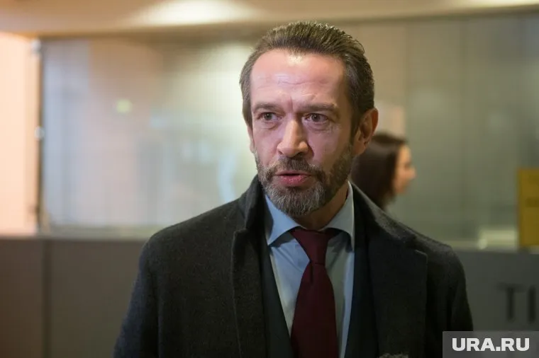 Актер пока обдумывает предложение, но от должности худрука МХТ имени Чехова он уже отказался