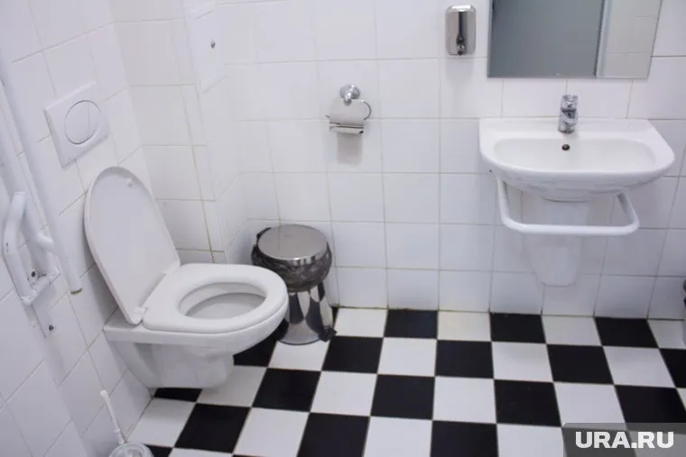 Унитаз, по всей видимости, был золотым