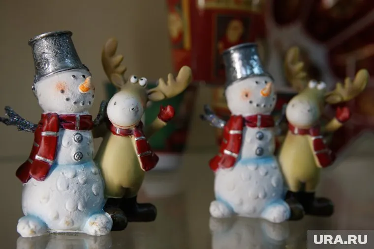 В коллекции женщины 215 игрушек