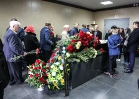 В Тюмени простились с первым председателем областной думы