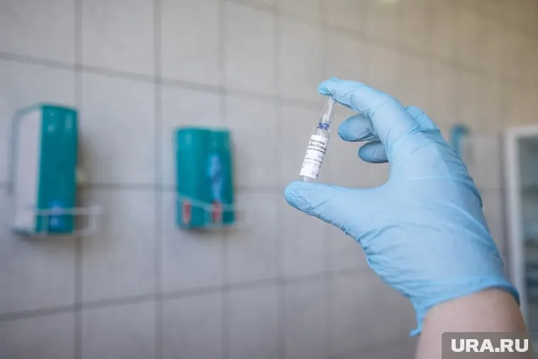 Не зафиксировано ни одного летального случая, связанного с вакцинацией «Эпиваккороной»