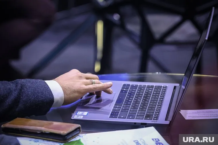 Доклад о противодействии коррупции среди министерств и ведомств подготавливался с помощью нейросети, заявила Орлова