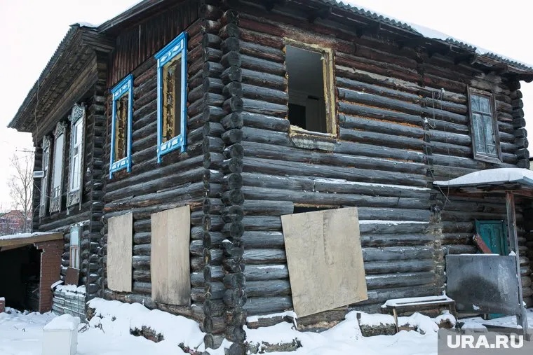 В Тюменской области осталось снести около 50 тыс. квадратных метров ветхого и аварийного жилья