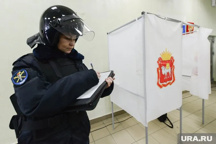 Полицейские и спасатели будут дежурить на избирательных участках