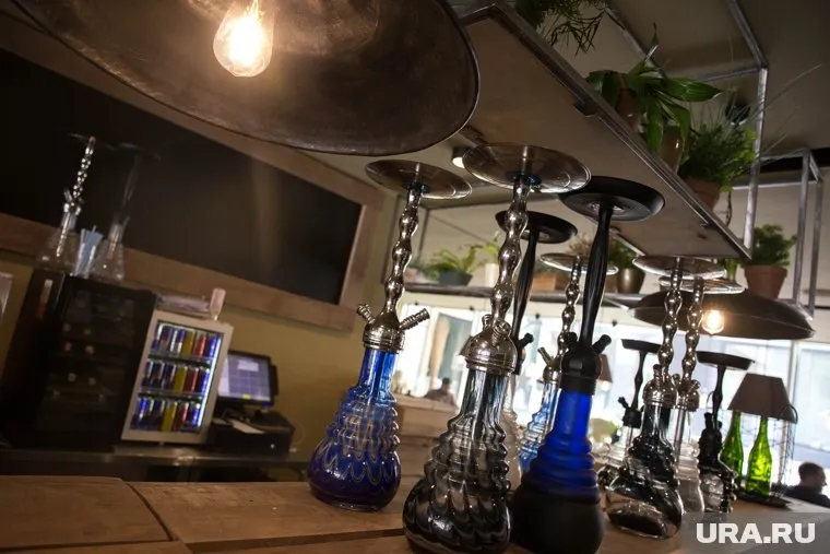 Министерство добивается запрета курения кальянов в общественных местах