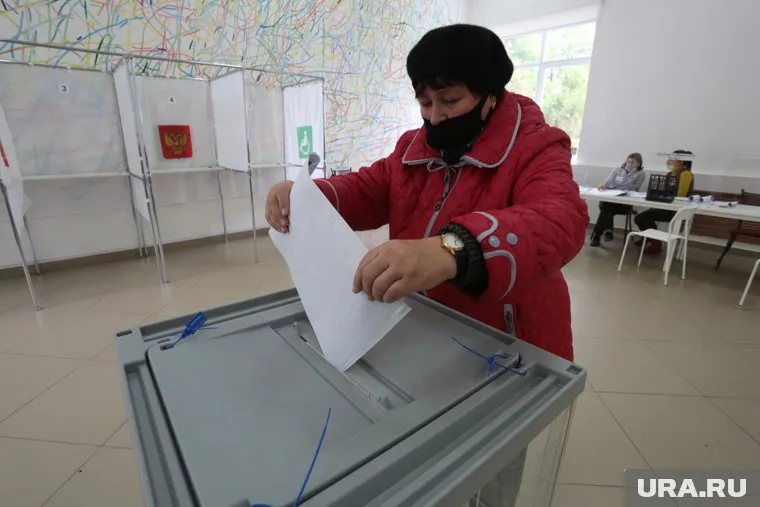 Относительно низкую явку в Перми политологи называют традиционной