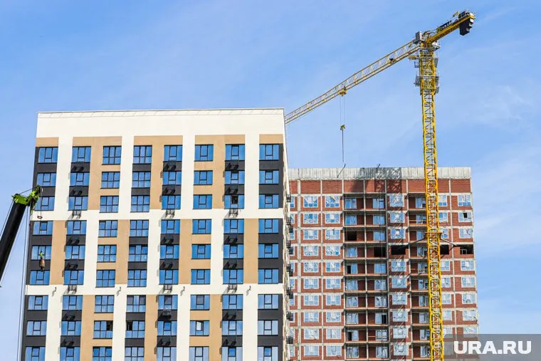 Продавец утверждает, что ключи от квартиры можно получить уже в июле 2025 года