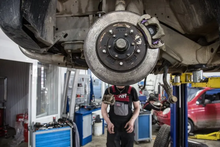 Станция технического обслуживания (автосервис). Тюмень , запчасти автомобиля, сто, автосервис, автомобили, тормозные диски, автомастерская, обслуживание автомобиля