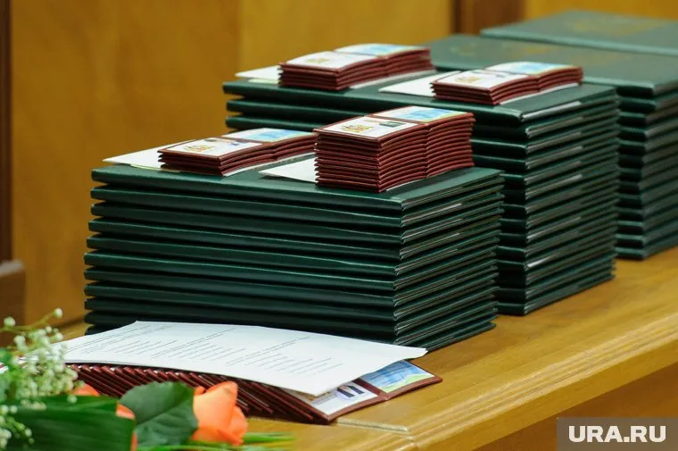 Василий Роскош лишился мандата, не захотев сообщать о своем благосостоянии