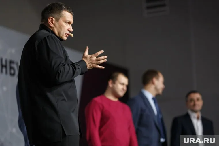 Владимира Соловьева отметили за самое долгое пребывание в эфире за неделю