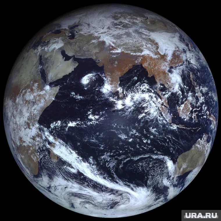 Владимир Путин потребовал назвать сроки выполнения его поручений по развитию космической отрасли