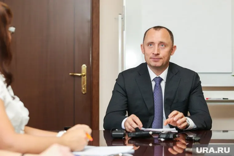 За Базаровым числятся Nissan Qashqai 2.0 Tekna Pack и Toyota Camry