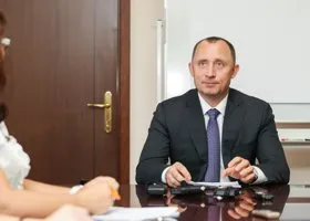 У задержанного зама Хинштейна обнаружили дорогие автомобили