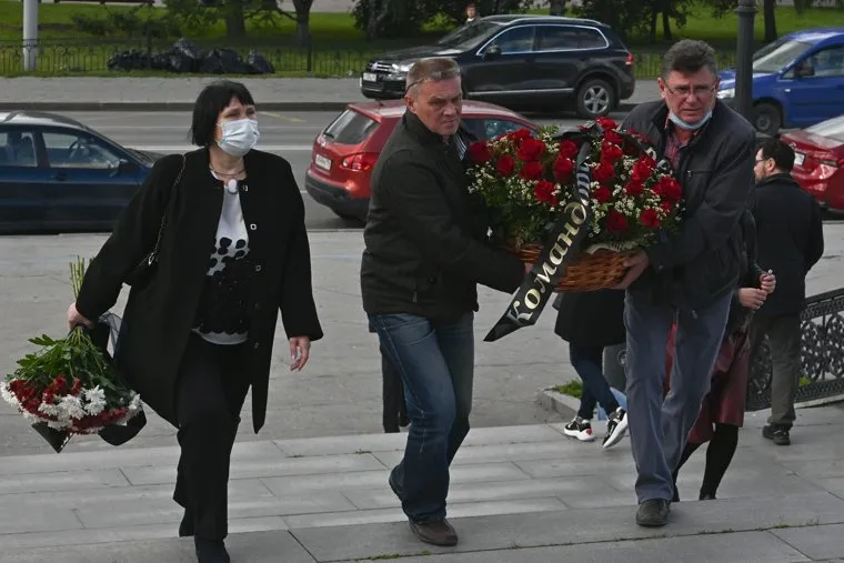 Похороны Владислава Крапивина. Необр