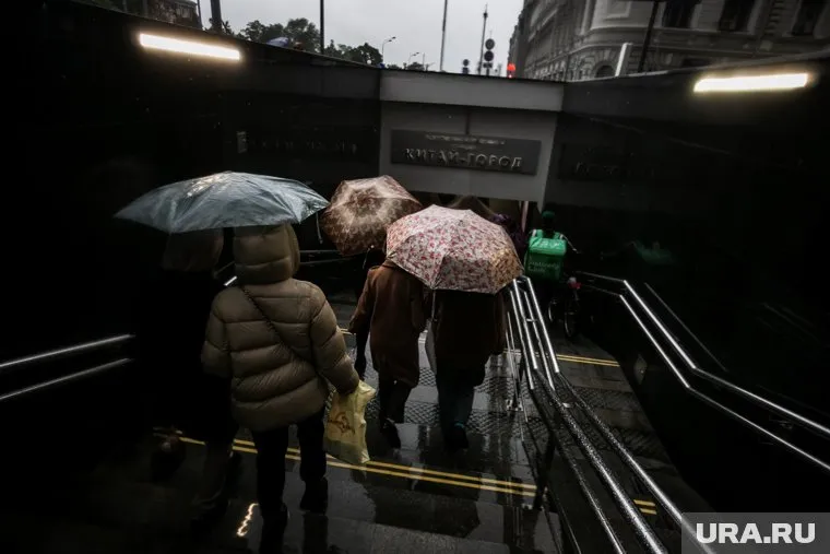 Александр Шувалов заявил, что в первой половине октября в центре России будет солнечно и сухо