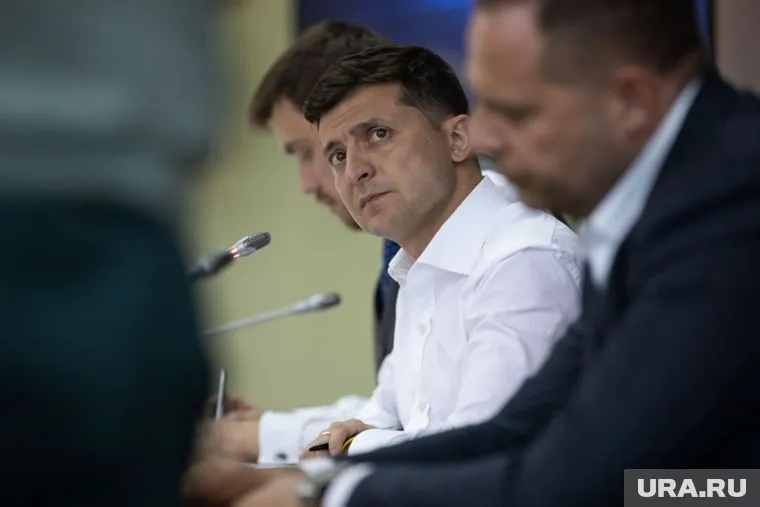 Президента Украины обвинили в том, что он обманул народ и превратился в диктатора