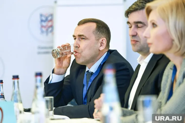 Губернатор Вадим Шумков рассказал, что не всегда видит подрядчиков на объектах