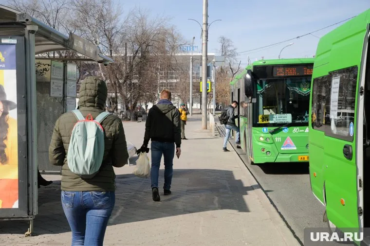 В настоящее время россияне позволяют себе «гибкий» подход к ограничениям, считает Александр Мясников