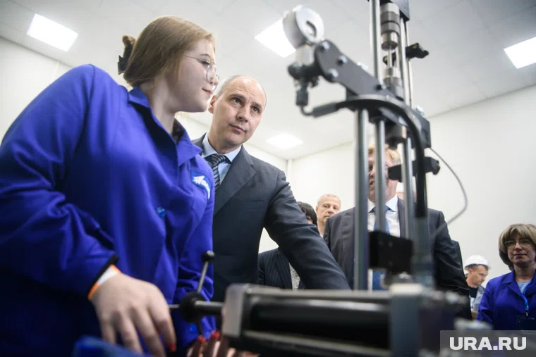 Больше всего неформальных вопросов у губернатору - от молодежи