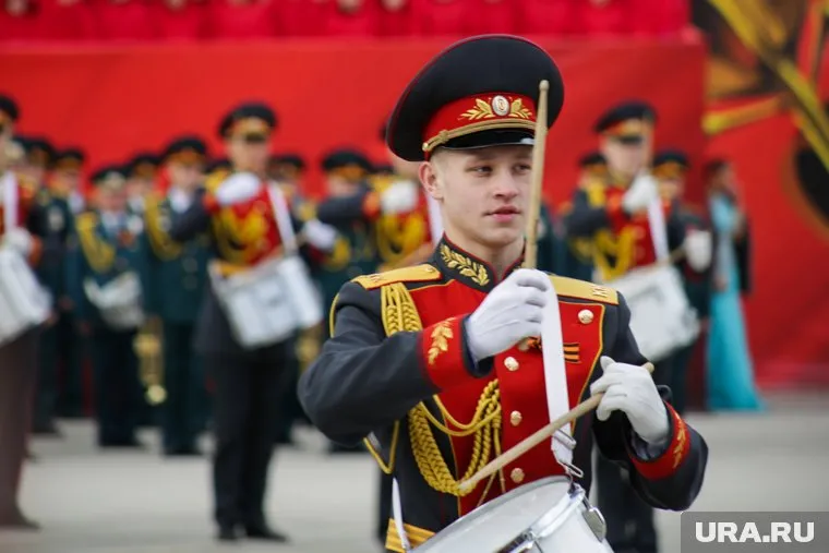 Перенести парад могут на лето