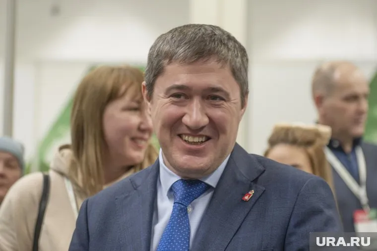 Дмитрий Махонин сменит пиджак на спортивную майку