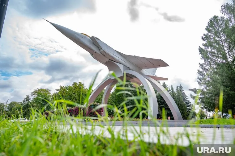 Объект расположен возле здания Пермского института ФСИН