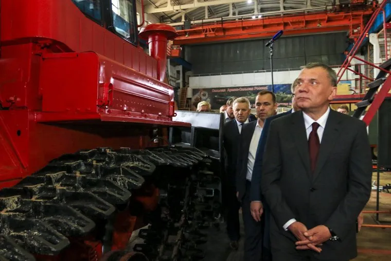 Заместитель председателя правительства Российской Федерации Юрий Борисов на Курганском машиностороительном заводе. Курган