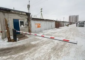 В Госдуме оценили идею запретить покупку машины без гаража