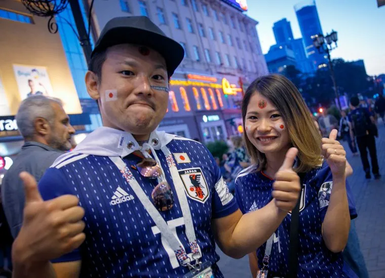 Отдых болельщиков после матча Сенегал-Япония. Екатеринбург.