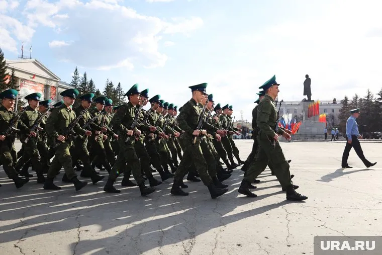 Парад Победы в Мариуполе — дело времени, считает Песков