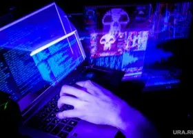 Банду хакеров, укравших у россиян почти 2 миллиарда рублей, ограбили