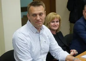 RT: главная защитница Навального сбежала из РФ после задержания его адвокатов