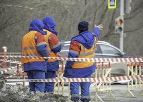 Подвалы пермяков в Мотовилихе затопило из-за шины и бытового мусора