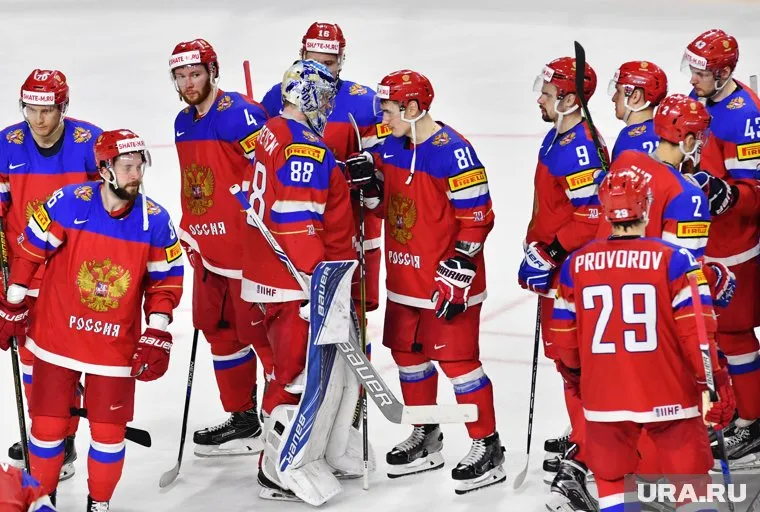 Сборные России и Чехии сыграют в Париже 18 мая