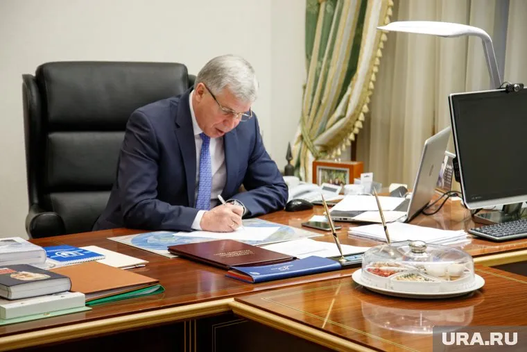 Мэры ямальских городов теперь будут отчитываться перед Мажаровым за международные мероприятия