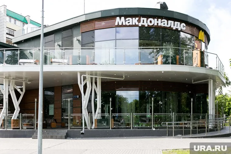 В Тюмени начал свою работу ресторан быстрого питания «Вкусно и точка»