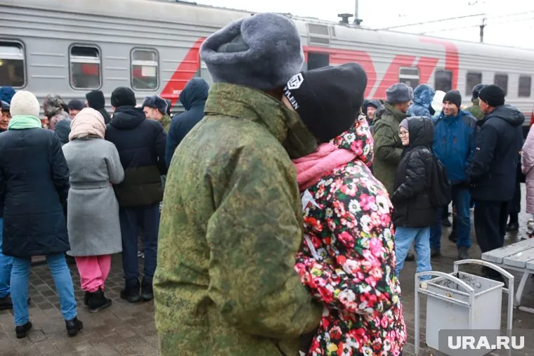 Семьям мобилизованных в Приуральском районе помогают закупать продукты и делать ремонт